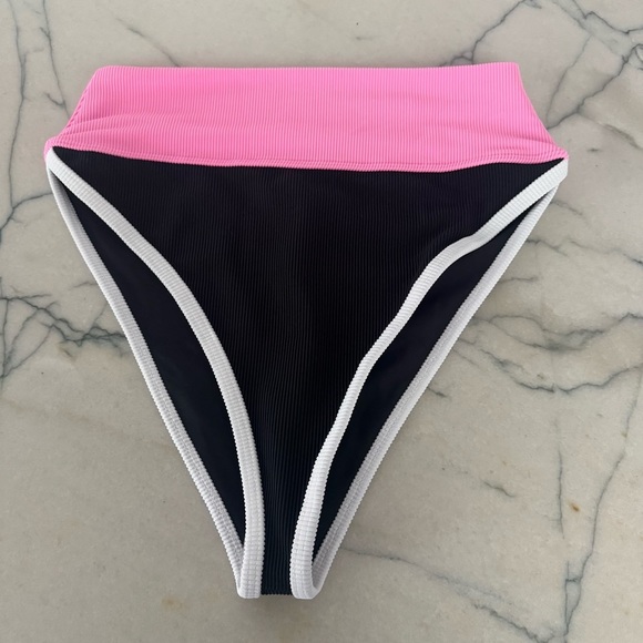 Beach Riot Bikini Bottom Medium B2106 - Picture 2 of 4